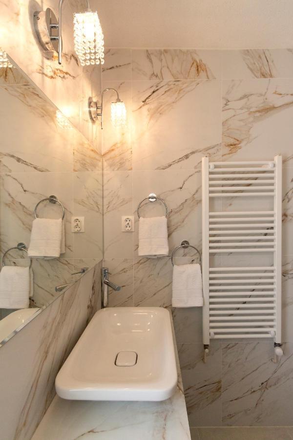 אוהריד Ines Apartments מראה חיצוני תמונה